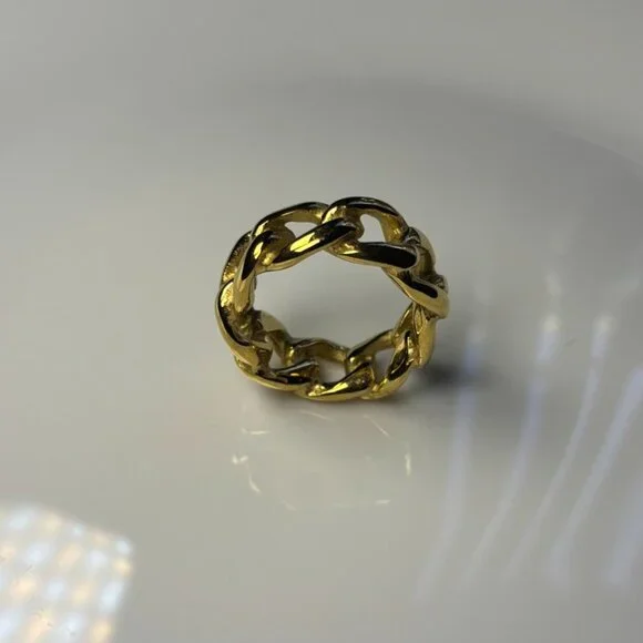 The Link Royale: Chunky Gold Chain Ring Over Stainless Steel – Unbreakable Style - Picture 2 of 3
